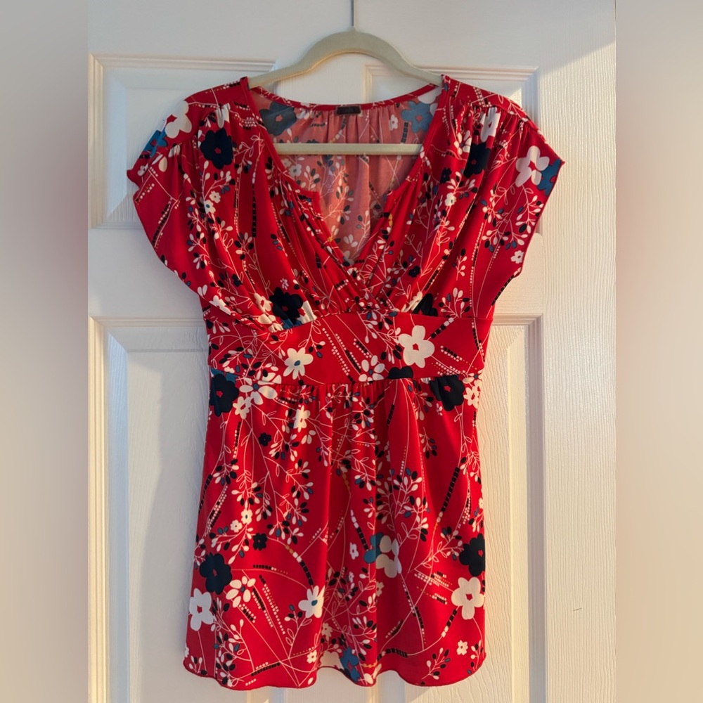 CDR v neck floral blouse